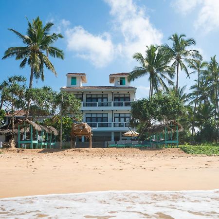 At Ease Beach Hotel Hikkaduwa Exterior foto